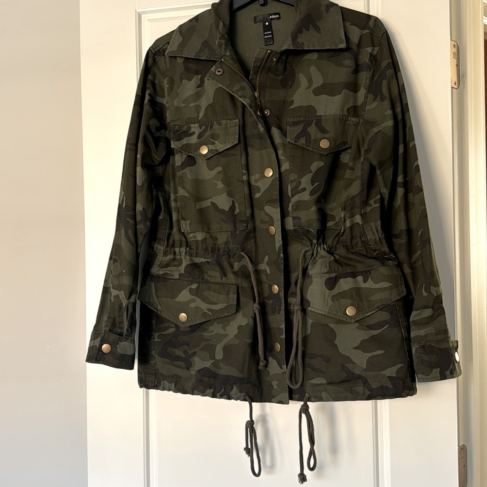 Bloomingdale’s Aqua brand camouflage utility jacket